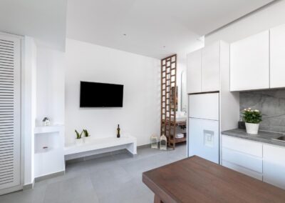 Rhodes Holidays Kellys Apartments First Floor